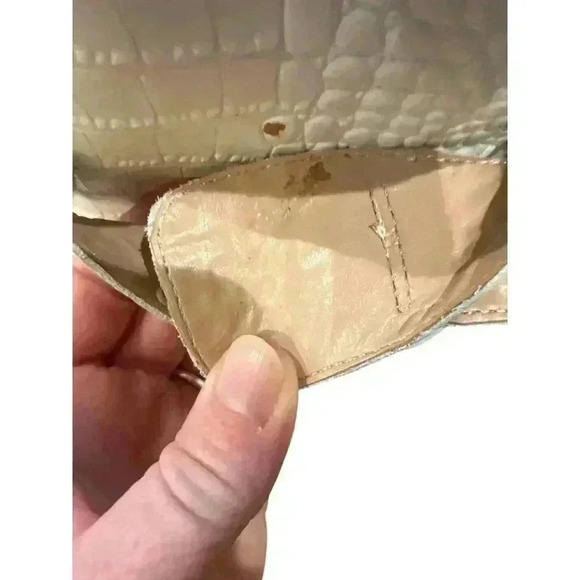 BCBG Generation Nubi White Leather Ankle Booties Size 9, Pre-Owned, Flaws Noted - Picture 9 of 9